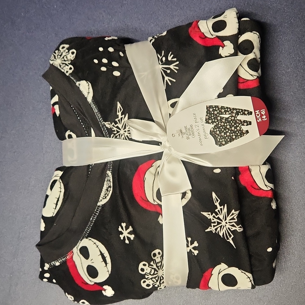 Nightmare before christmas pj set